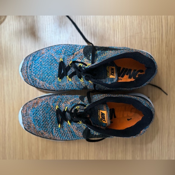 Nike Sneakers - Picture 2 of 4